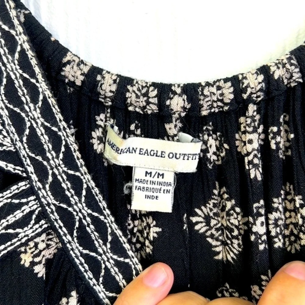 American Eagle Outfitters- Black & Cream Floral Print Strap Boho Midi Dress M